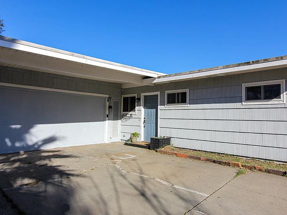 3rd image of 4753 Melvin Dr