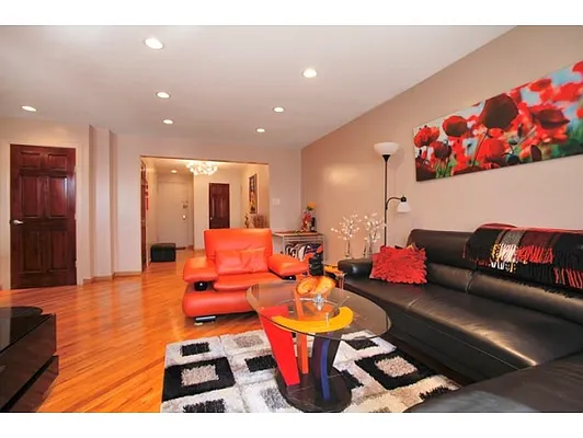 Sold by Keller Williams Realty Empire | media 25