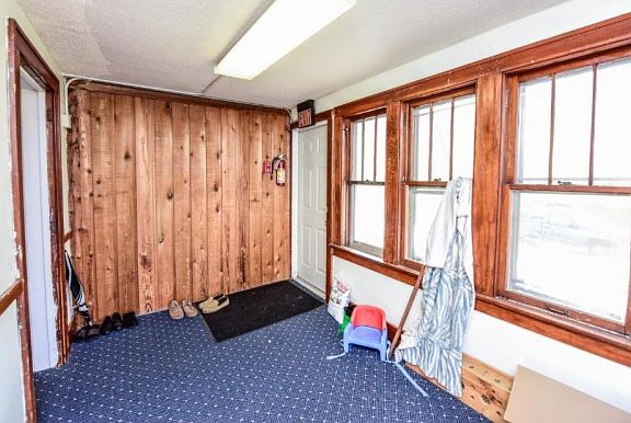 5th image of 609 Water St S