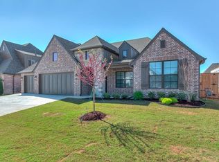 2217 W Charlotte St, Broken Arrow, OK 74011