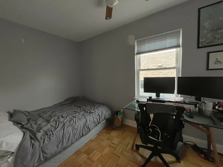 2541 W Cortland St #3 — Photo 8