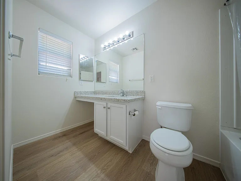 21160 E Avenida Del Valle — Photo 18