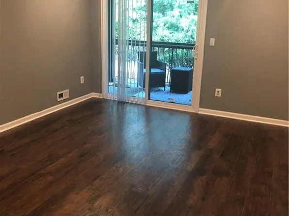 1925 Raspberry Ct, Edison, NJ 08817