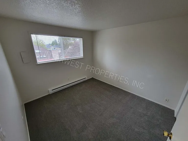 16705 NE Halsey St #113 — Photo 8
