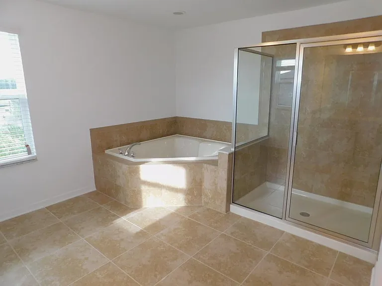 10737 Pleasant Knoll Dr — Photo 22