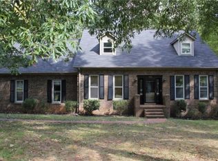 196 Oakwood Dr, Lexington, NC 27292