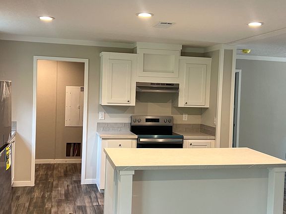5th image of 3940 288th St