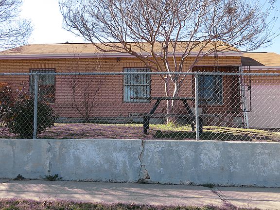 2nd image of 903 Conder St