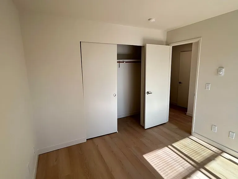 3624 Phinney Ave N — Photo 10