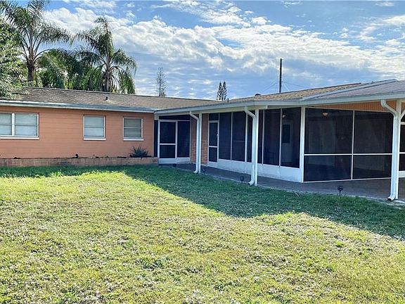 2nd image of 210 Canal Ct