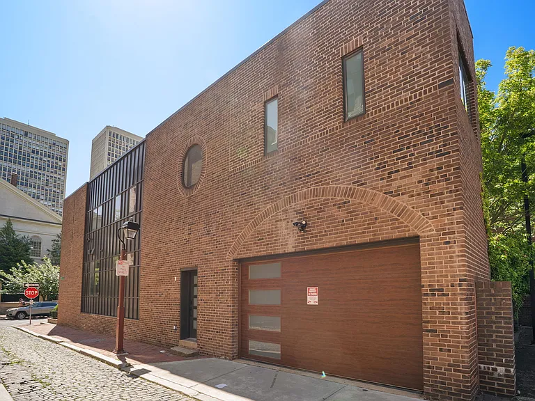 230 S 3rd St — Photo 7