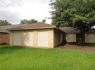 7330 Sunlight Ln, Houston, TX 77095