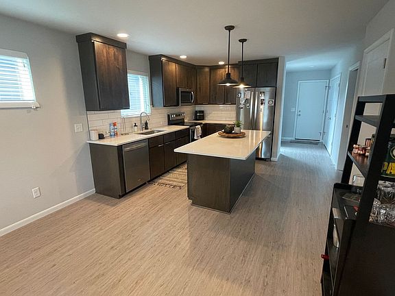 5th image of 2748 Spark St