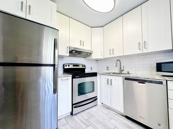 144 Mansfield Dr #D, Boca Raton, FL 33434