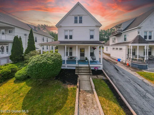 20 Locust Avenue, Troy, NY 12180