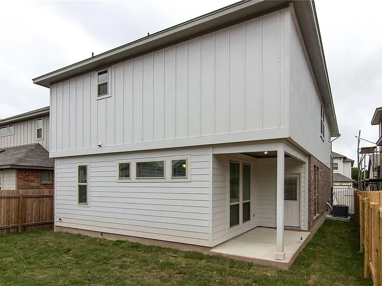 3240 E Whitestone Blvd #85 — Photo 33