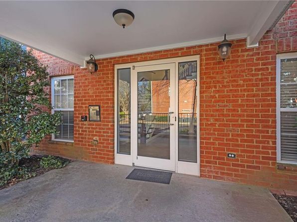 3302 Dogwood Dr UNIT 123, Hapeville, GA 30354
