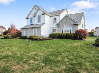 12834 Bentwood Farms Dr NW, Pickerington, OH 43147