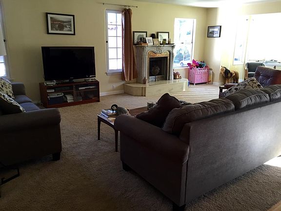 Extra Large Living Room with lots of natural light