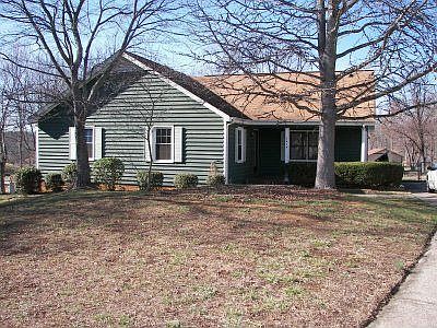 2nd image of 7414 Pine Bluff Cres
