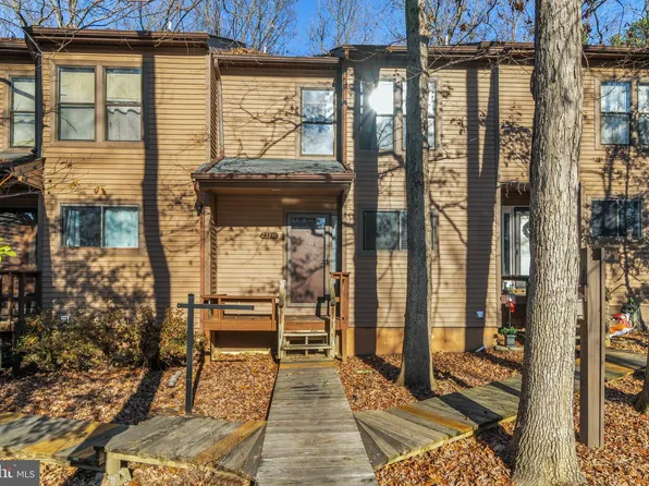 23348 Red Oak Ct, California, MD 20619