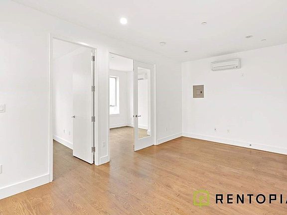 5th image of 85 Montrose Ave #3T