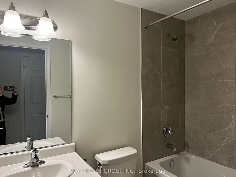 2789 Eglinton Ave E #414 — Photo 3