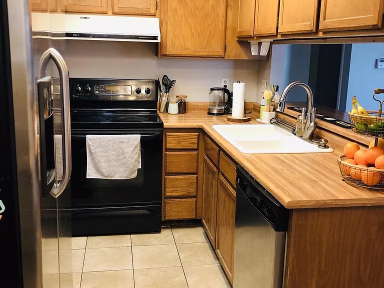 670 Winona Ct #26 — Photo 3