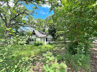 4904 E Lake Shore Dr, Wonder Lake, IL 60097