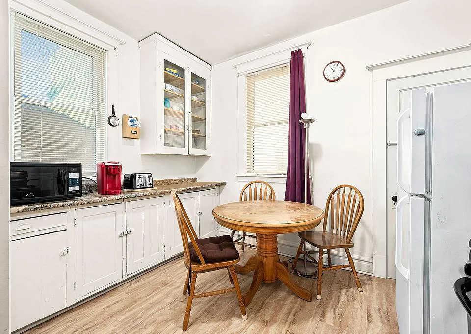 Eat-in kitchen.