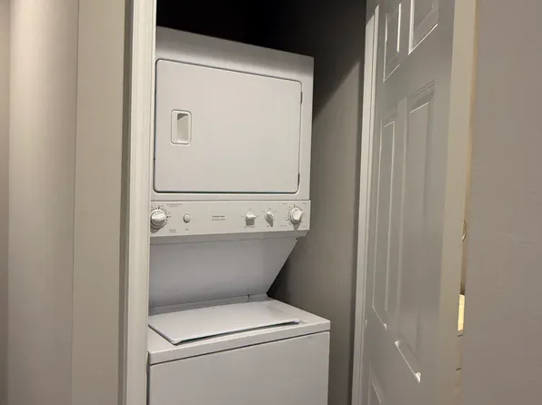 17 Egges Ln #C, Catonsville, MD 21228