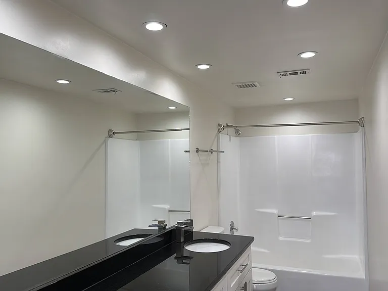 Wesley Townsend Apartments at Buckhead — Photo 63