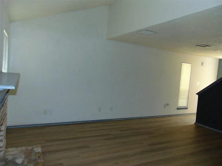 508 Burlwood Ct — Photo 8