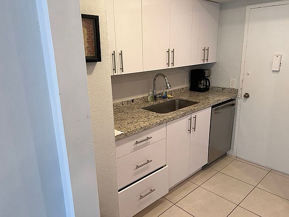 3rd image of 3505 S Ocean Dr APT 318