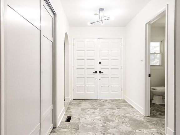 3rd image of 26143 Woodvilla Pl