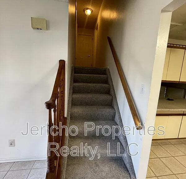 1180 S Kline Way — Photo 3