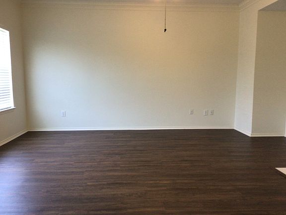 4th image of 7714 Dartmouth Dr