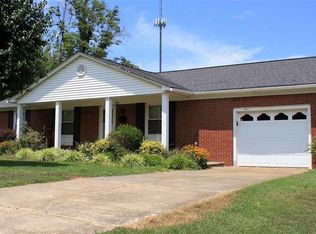 723 Barger St, Mayfield, KY 42066