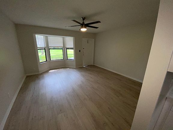 3rd image of 4120 Maine St APT 8