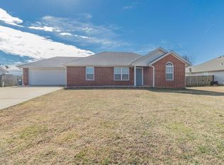 527 Stowers Ave, Elkins, AR 72727