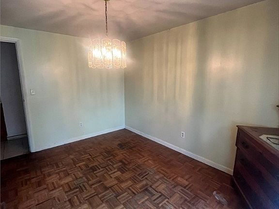 3rd image of 6555 Millhoff Dr
