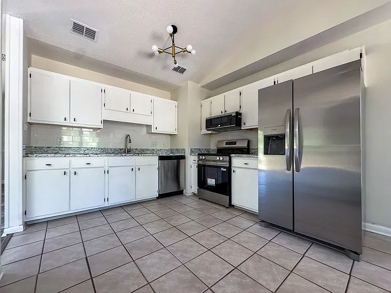 1715 Arrow Ridge Way — Photo 7