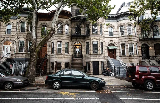 Rented by Venn NY Inc | media 13