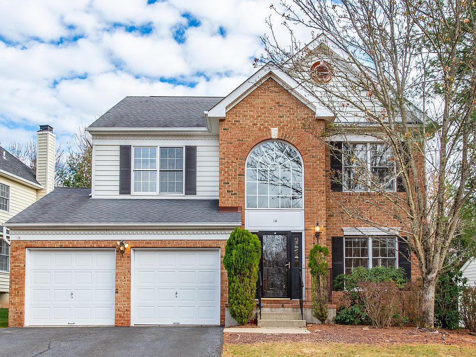 SINGLE FAMILY RENTAL IN THE HILLS OF BASKING RIDGE