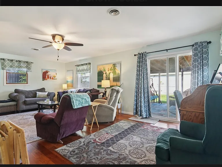 19617 Sycamore St — Photo 10