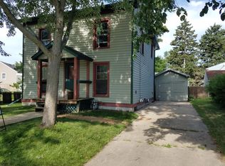 210 S 8th St, Delavan, WI 53115