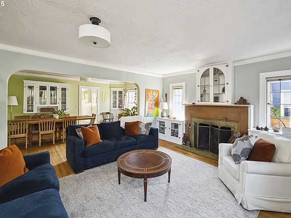 4th image of 3524 SE 65th Ave