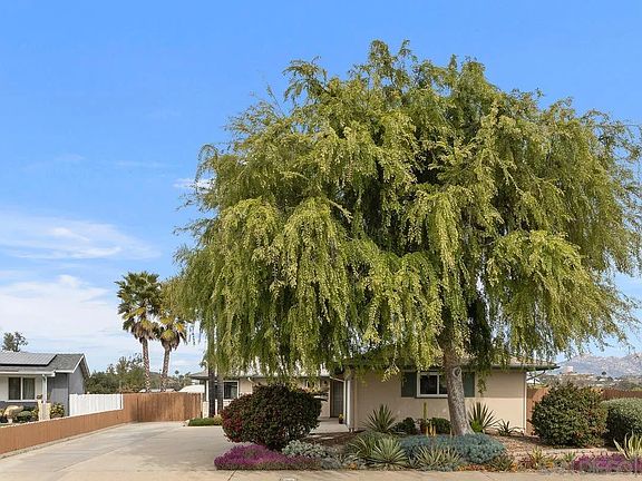 3rd image of 8611 Avenida Marco