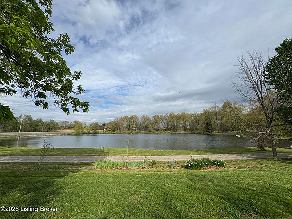 3rd image of 3980 Old Mill Rd