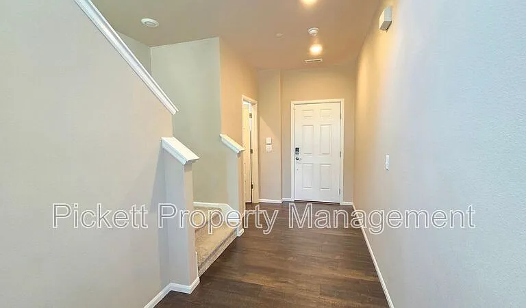 1032 Baker Heights Loop — Photo 4